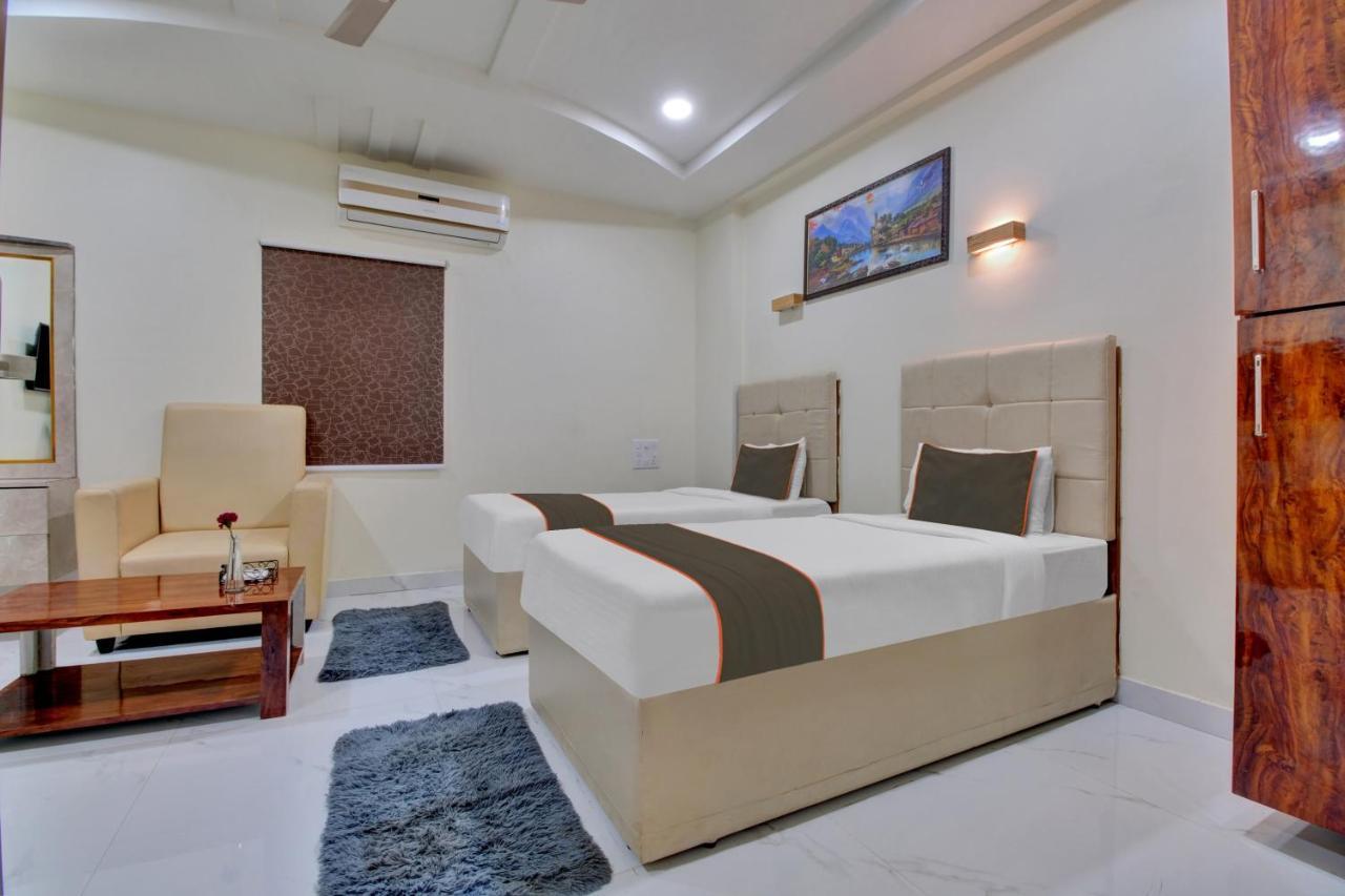 Collection O Hotel Mango Tree Khammam 외부 사진