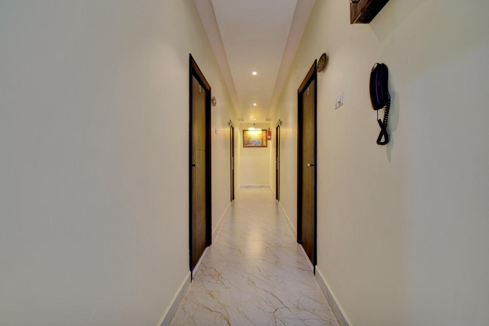 Collection O Hotel Mango Tree Khammam 외부 사진