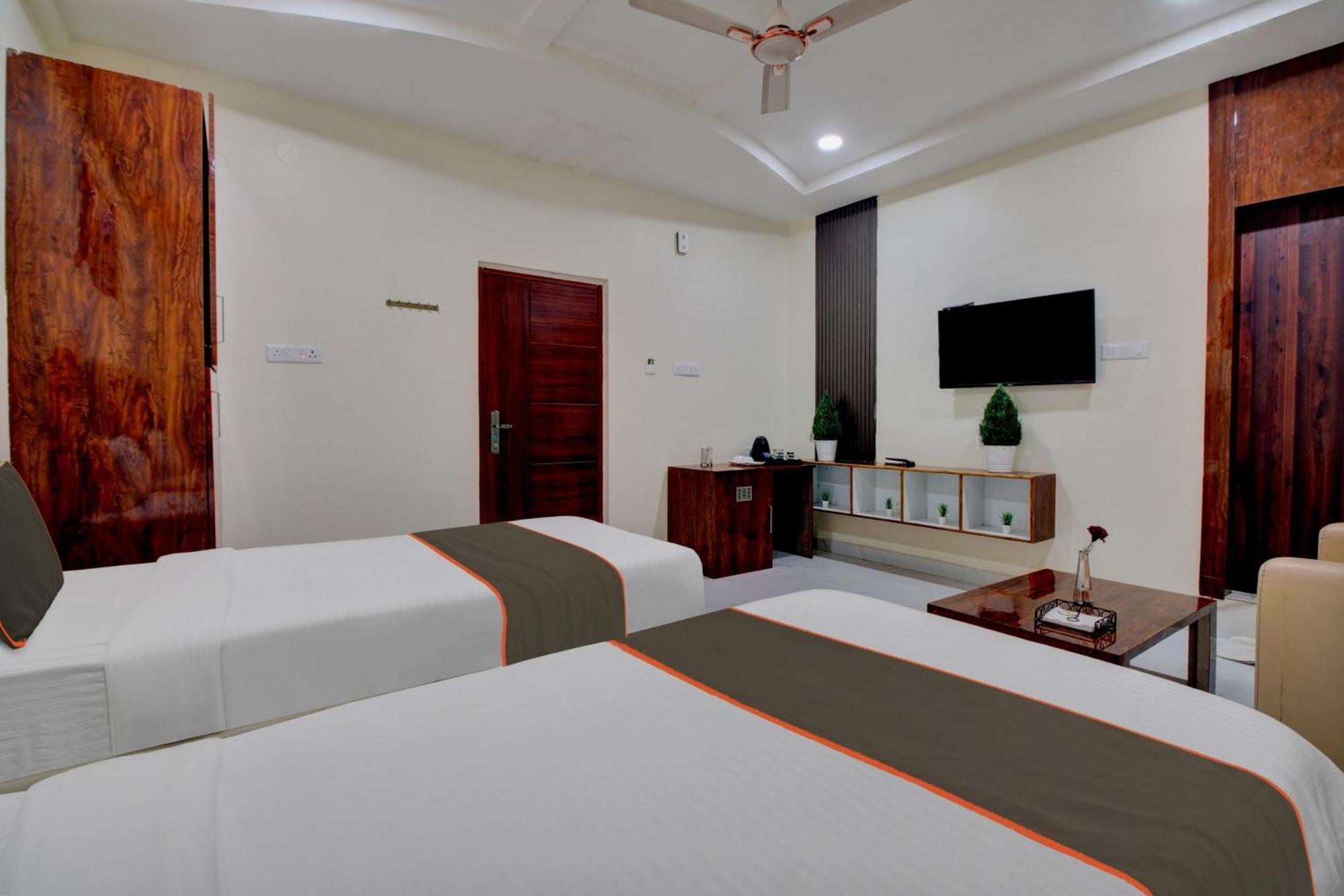 Collection O Hotel Mango Tree Khammam 외부 사진